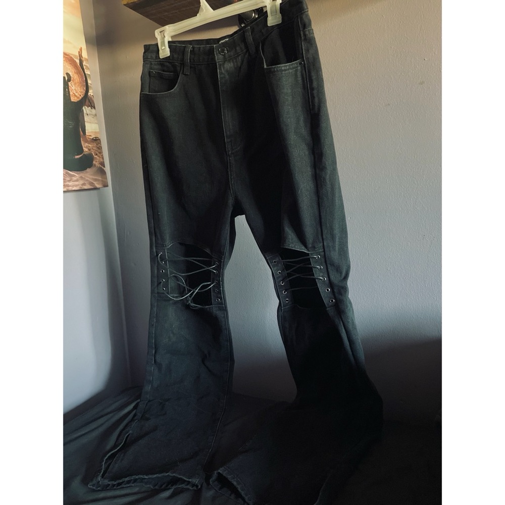 Straight Leg Distressed Mom Jeans W/ Split Hem Ties